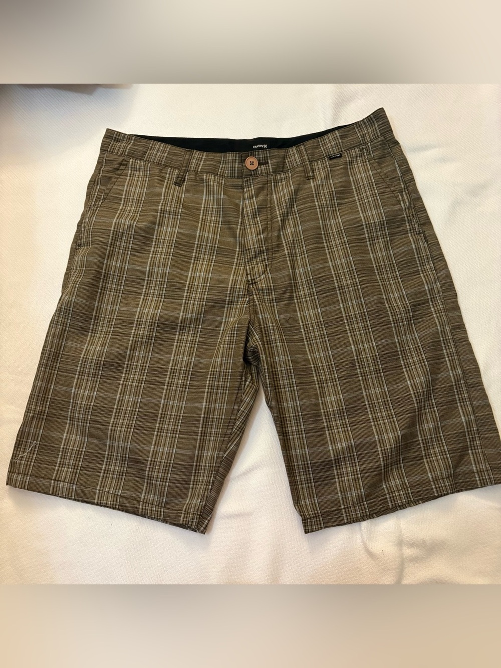 Hurley Men's Brown Plaid Shorts - size 34
